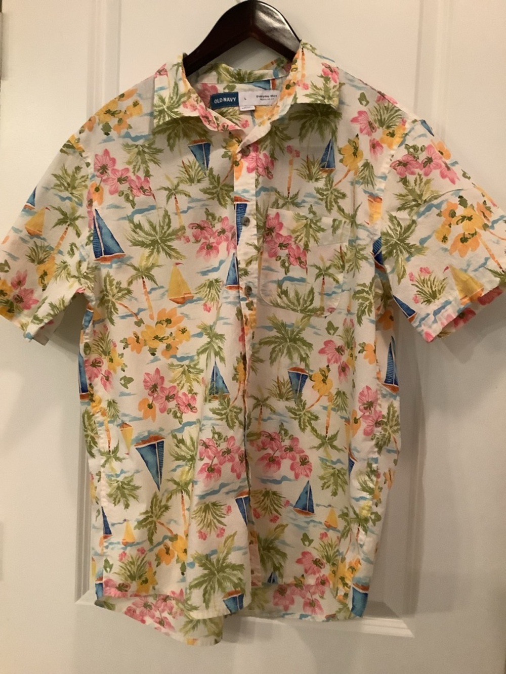 Old Navy White Short-Sleeve Tropical Print Button-Down Shirt